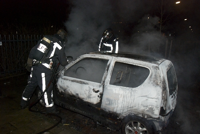 2011/2/20110101b 001 Autobrand Evertsweertplantsoen.jpg